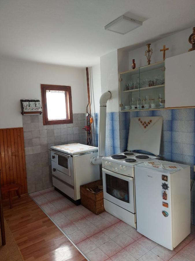 Domacinstvo Sindzirevic Villa Nova Varos Luaran gambar